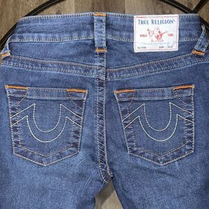 True Religion Jennie Curvy
Skinny Jean